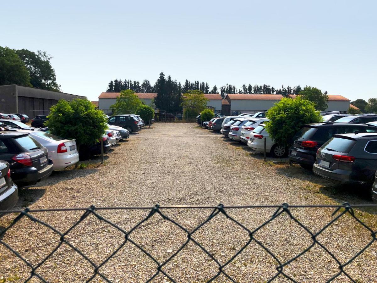 #World Monteurzimmer Schkeuditz Luaran gambar